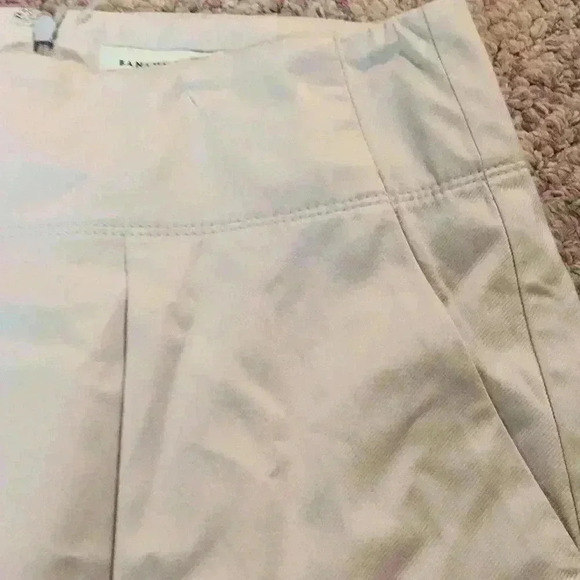 Banana Republic beige Tulip skirt - Picture 6 of 8